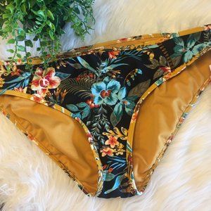 Time and Tru Bikini Swimsuit Bottom Size L